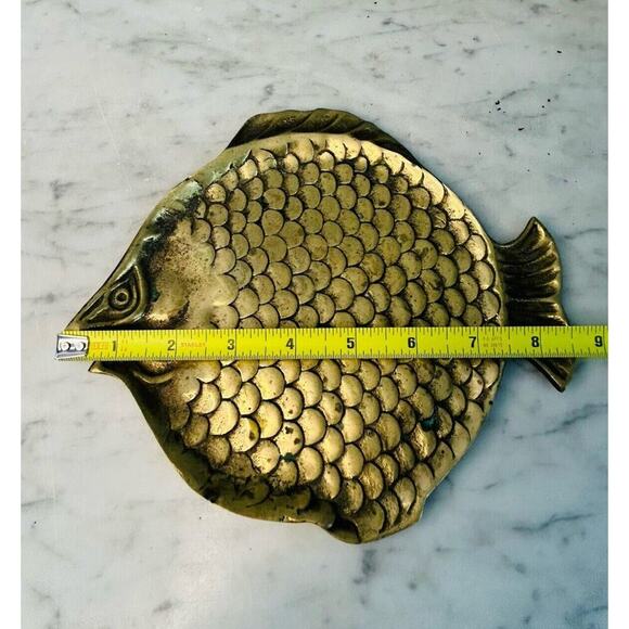 Vintage Brass Fish Shaped Trinket Dish Small Plate 8.5” Length 3D Scales Patina - Picture 2 of 13